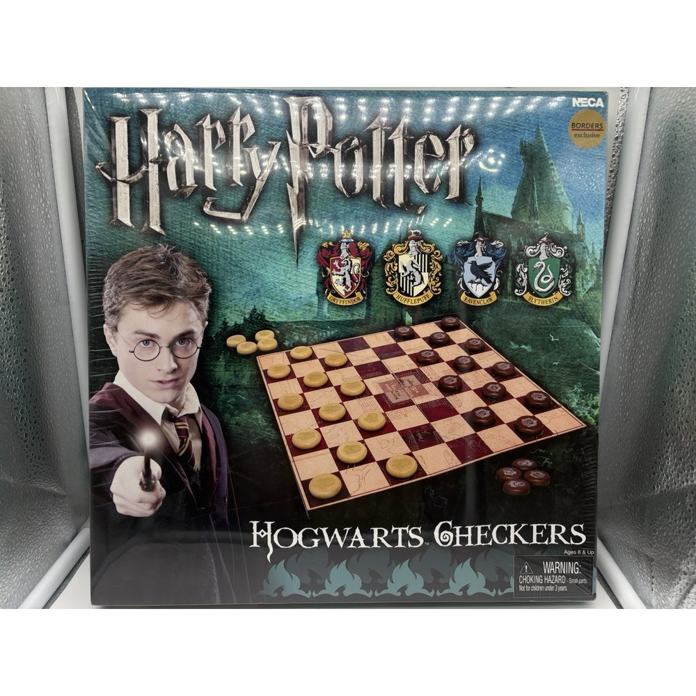 Harry Potter Hogwarts Wooden Checkers Set Borders Exclusive Marauder's Map NEW